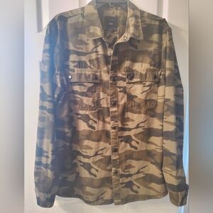 Zip Code 1992. Mens Outerwear Camouflage Button-Up Shirt Jacket